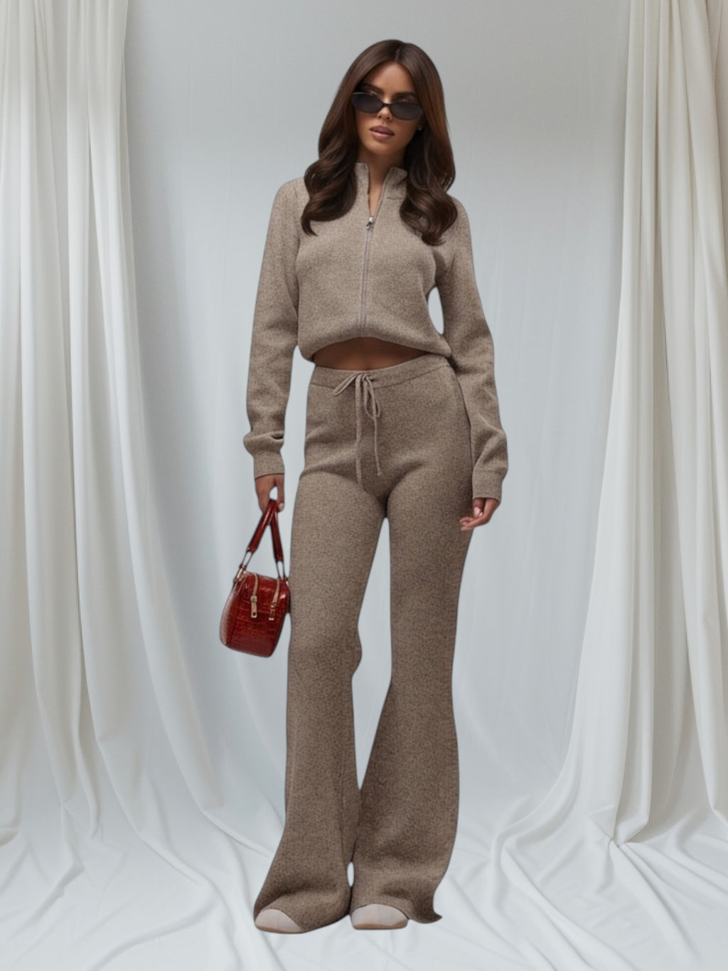 Ensemble femme deux pièces beige – Pull zippé court & pantalon évasé taille haute en maille douce